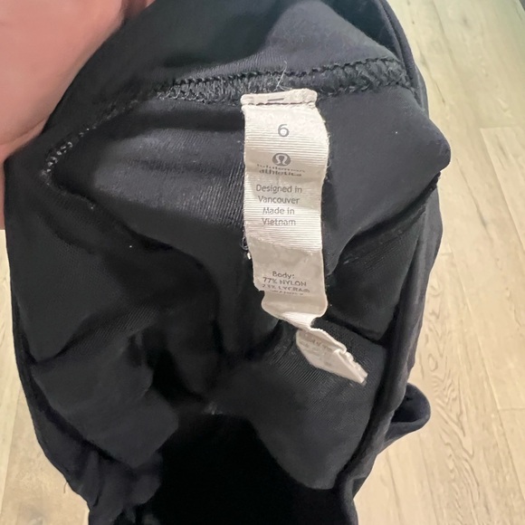 Lululemon 7/8 length pants - Picture 3 of 3